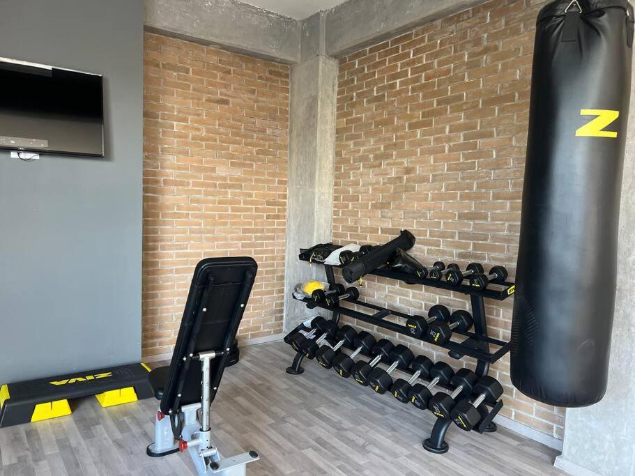 Depa Boho Al Sur Pet Friendly Piscina Gym Sala De Cine Apartment Гуадалахара Екстериор снимка